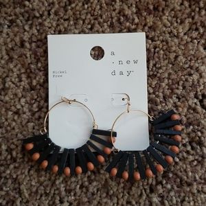 Boho hoop fan earrings